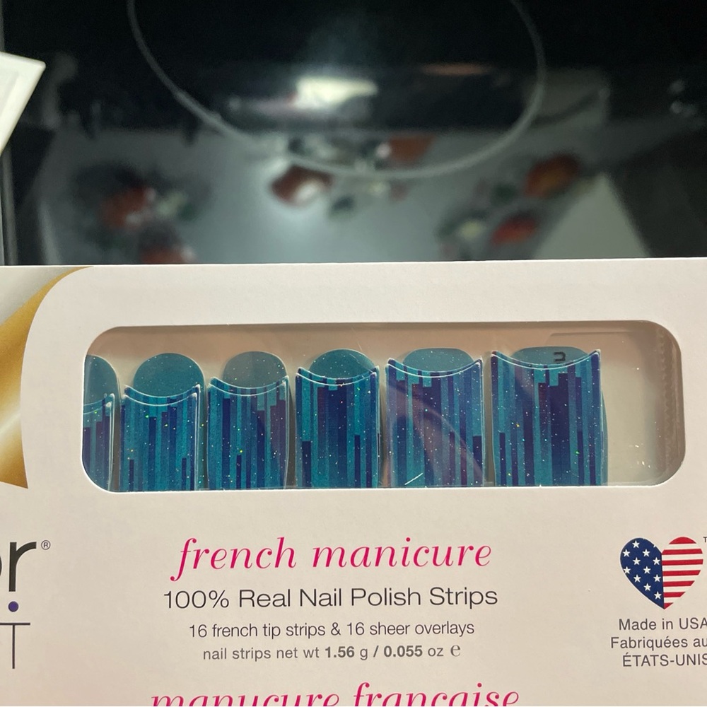 Color Street Linear Unicorn Nail Strips